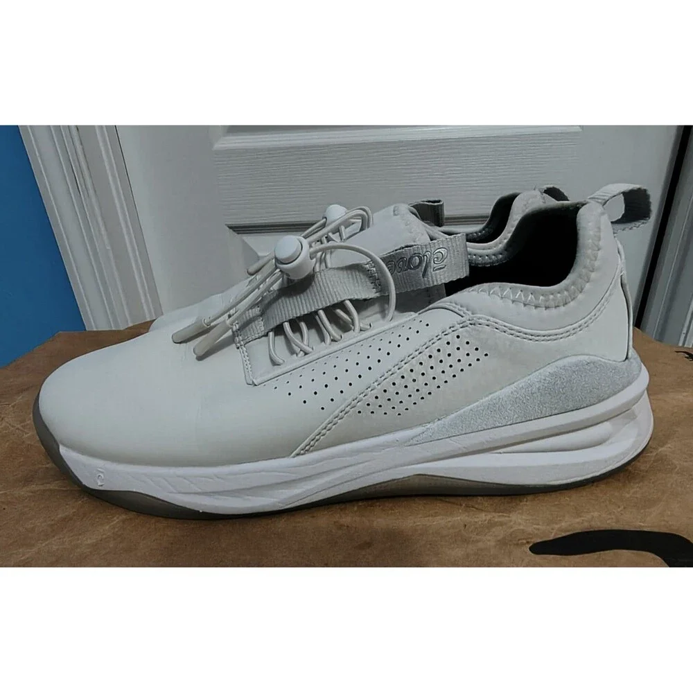 Clove Shoes Womens Size W8 White Slip Resistant Nursing Sneakers Comfort
